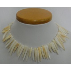 COLLAR DE CONCHA