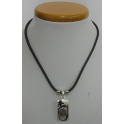 COLLAR DE METAL
