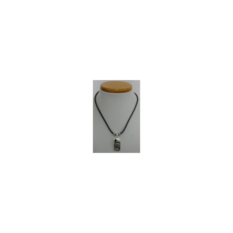 COLLAR DE METAL