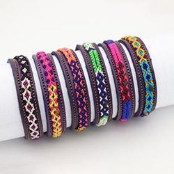 PULSERA DE PIEL / HILO