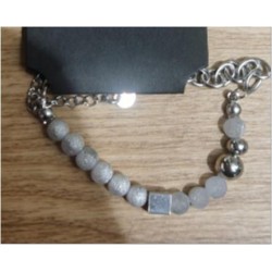 COLLAR DE METAL
